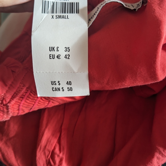 Abercrombie and Fitch Red Sleeveless  Shirt - Picture 3 of 4